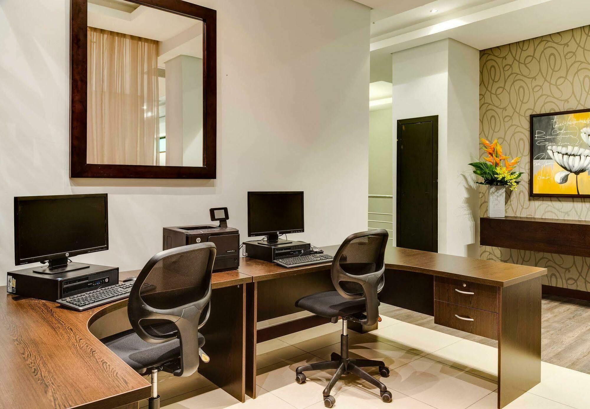 Alliance Hotel By Eagles Sekondi-Takoradi Bagian luar foto
